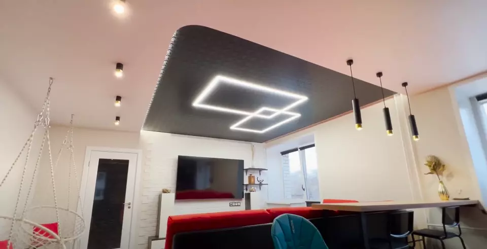 Екатеринбург, Грибоедова, 28, фото 1